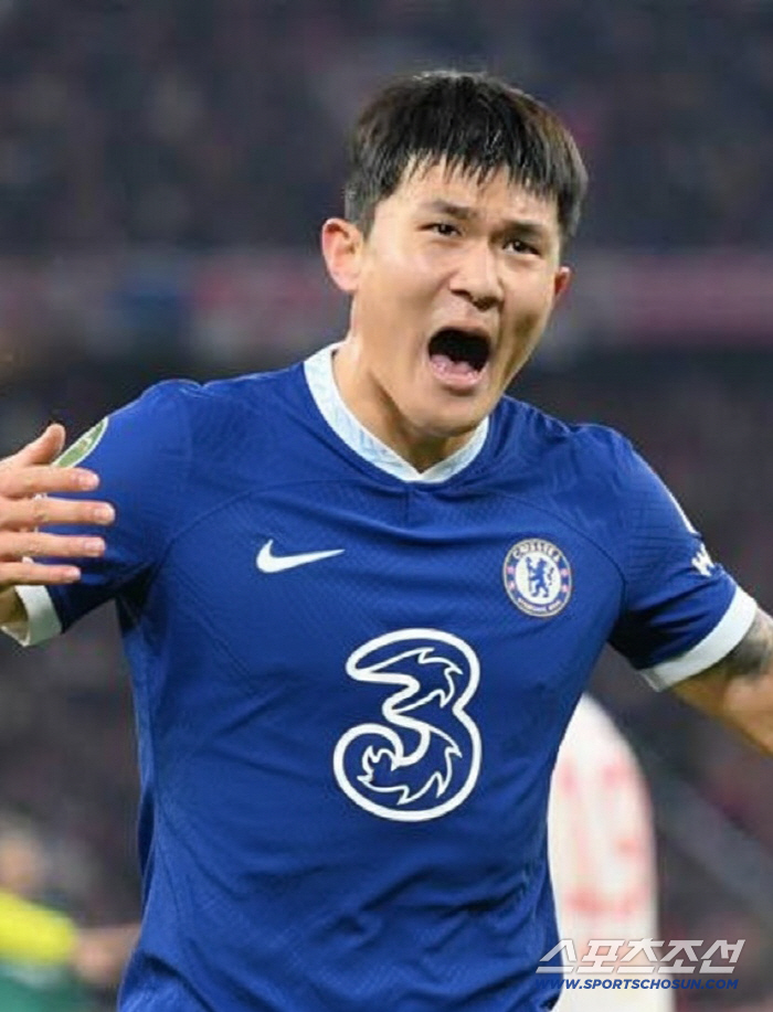 김민재, 첼시 이적설 심층 분석: 바이에른 기자 발언이 시사하는 EPL 한국 수비수의 미래