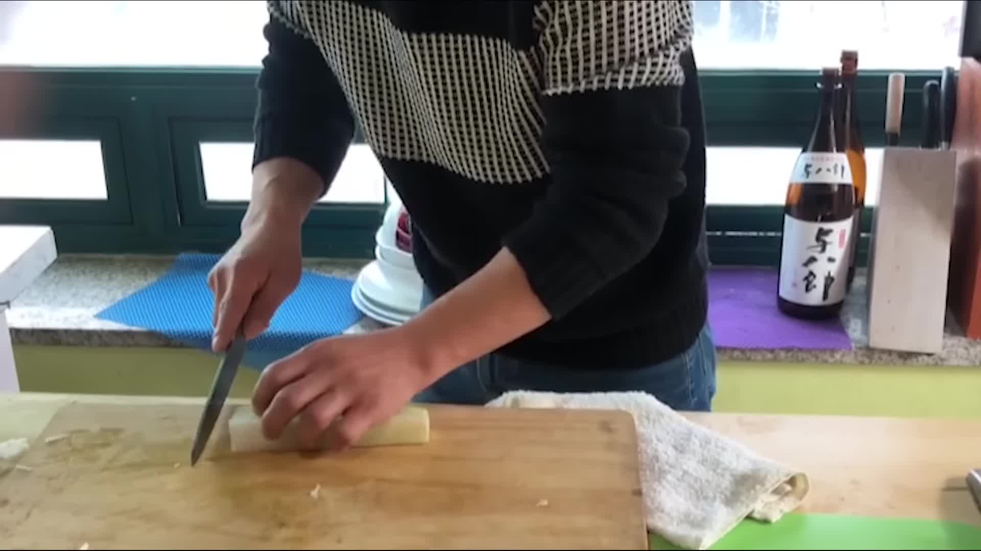 안전한 칼질을 위한 준비 자세